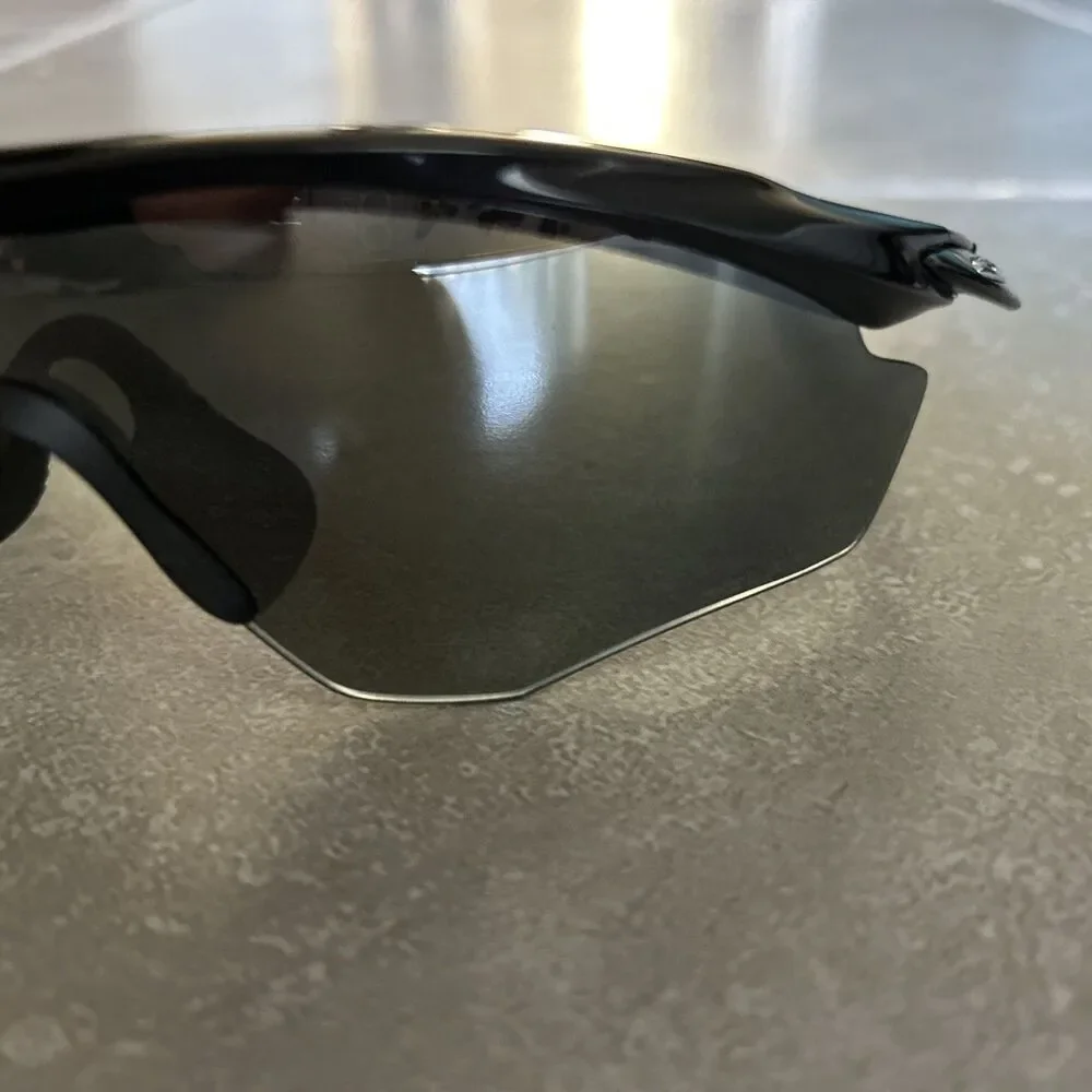 Oakley comes cloth